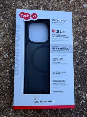 tech21 EvoArmor Black Carbon Fiber Texture Case for 2024 iPhone Pro
